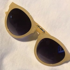 Gorgeous Fashion sunglasses no scratches no box